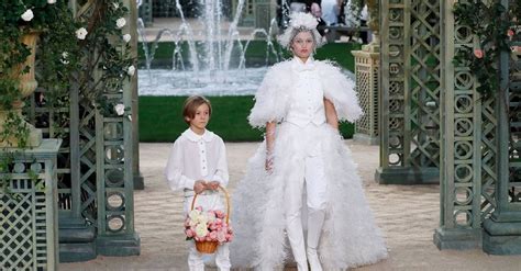 chanel 2008 haute couture documentary|Watch the Trailer for 7 Days Out, the New Netflix Series That .